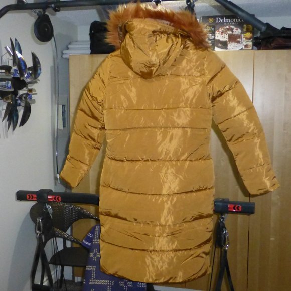 Ladies Winter Coat Brand NEW! - Picture 2 of 8